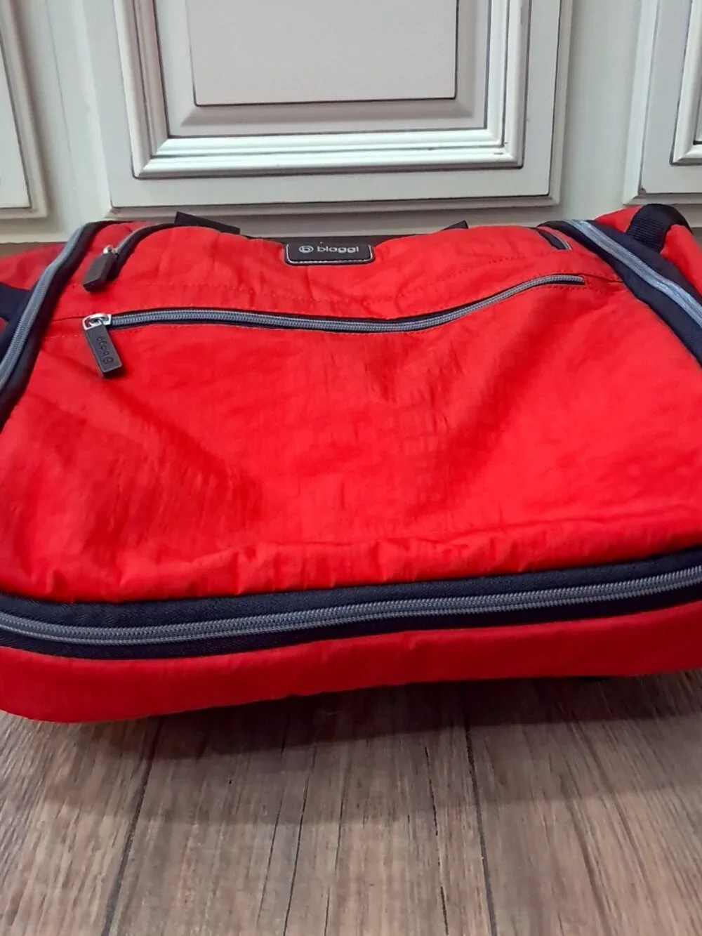 Biaggi Rolling Red Spinner Carry-On Duffle bag luggage foldable Microfold Zipsak